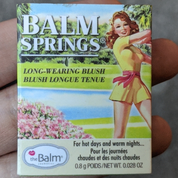 Never used makeup- blushes and lipsticks - Picture 2 of 3